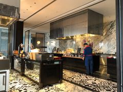 自助取餐区-杭州桐庐康莱德酒店西餐厅-舍