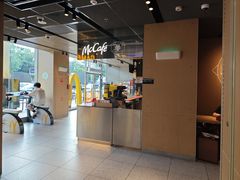 -麦当劳(中二横路店)