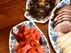 -老天桥酱肉烧饼夹肘子(天桥店)