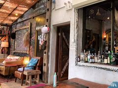 -城墙外BAR