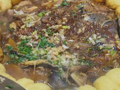-边江铁锅炖鱼(振八街店)