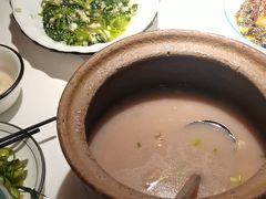 -小凤庭·地道湖北菜武昌鱼·藕汤(38年黄鹤楼店)