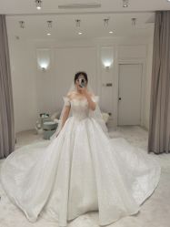 -Renee芮亦婚纱