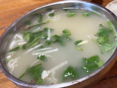 -百年石锅饭·朝鲜族传统民餐