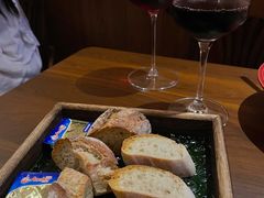 餐前面包-Bistro Les Lilas丁香花小酒馆