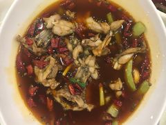 馋嘴牛蛙仔-簋街仔仔小龙虾(总店)