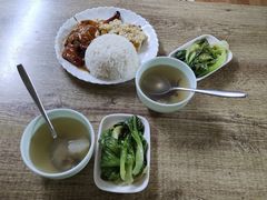 -煲煲香快餐(南京路店)
