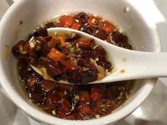 现炸辣椒油-东门口涮肉·砂锅·烤串(老门东店)