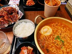 -米屋石锅拌饭(师大店)