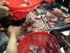 -标记美食新鲜猪杂(兴南大道店)