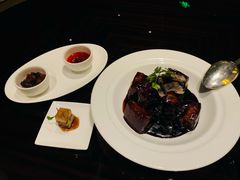 黑松露红烧肉-北京四季酒店·采逸轩