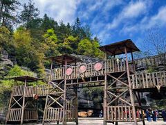 -梭布垭石林景区