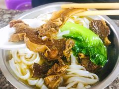 牛腩粉-金海棠糖水店