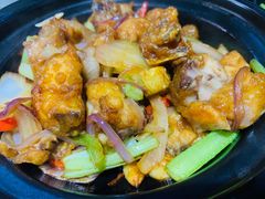 啫啫滑鸡煲-绿柠食堂(北外滩店)