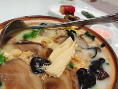 -香港百合居(LCM置汇旭辉广场店)