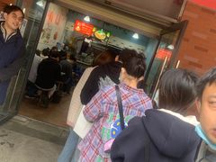 等位区-龍城柳州螺蛳粉(群星路店)