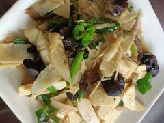 -天目湖刘老四农庄