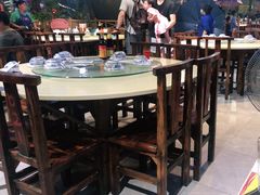 -阿浪海鲜连锁加工店(B栋2排1号火车头店)