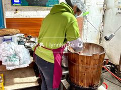 -梁阿婆廿年老牌扣肉糯米饭