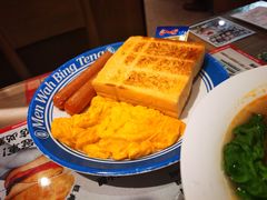 肠仔炒滑蛋配牛油西多士-敏华冰厅(天河城店)