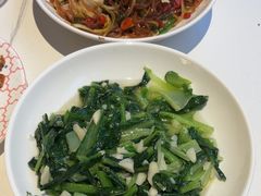 -阿瓦山寨·湘菜现炒·剁椒鱼头王(咸阳总店)