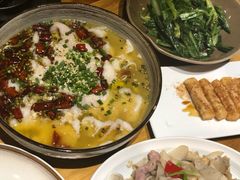 -十三式重庆江湖菜(金茂览秀城店)