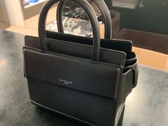 -GIVENCHY(佛罗伦萨小镇奥莱店)