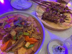 -品疆山新疆特色主题餐厅