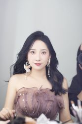 -欣薇婚纱(新源乐汇城店)