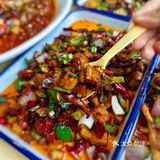 摩天轮下气氛组大排档