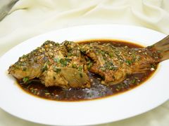 压锅鲤鱼-幸福绿洲美食广场