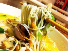 小黄鱼汤面-十面欢腾·海鲜面·台式Bistro(长乐路店)