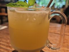 茉莉凤梨冰茶-邊渡咖啡