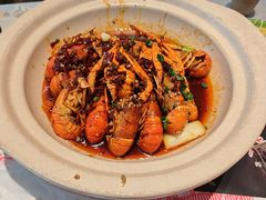 -肥肥虾庄·金牌油焖大虾(汉街SKP店)