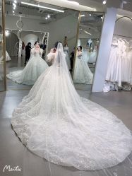 -艾米丽婚纱礼服