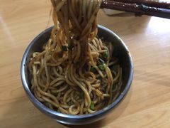 素椒杂酱面-左撇子私房面
