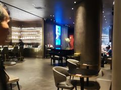 -wineapp葡萄酒餐吧(外滩金融中心店)