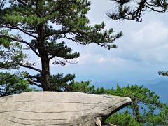 -罗田薄刀峰风景区
