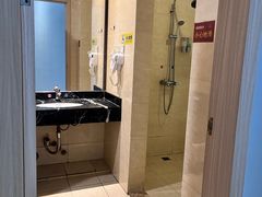 -清水湾酒店(深圳横岗塘坑地铁站店)