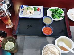 -亚龙湾老厨房·海南家常味