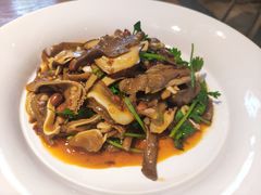 -费大厨辣椒炒肉(万家丽一店)