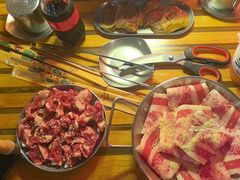 -叽叽扎扎烤肉场(生态城万达店)