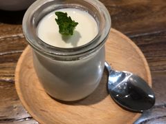 自家手工香草鲜奶布丁-FROM FARM八亩农场(三里屯店)