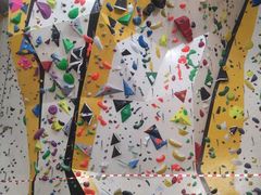 -问山MountQuest攀岩馆