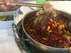 -蛙两只美蛙鱼头火锅(恒茂店)