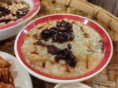 -爆炸头阿姨小四川正宗川味小吃(无任何分店)