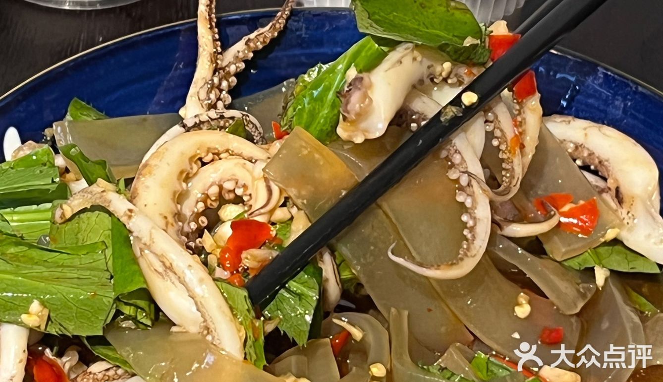 藏在市中心的治愈店铺，旮沓食堂好拍又好吃