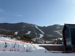 -鳌山滑雪度假区