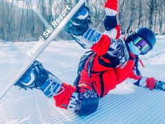 -亚布力新体委滑雪场