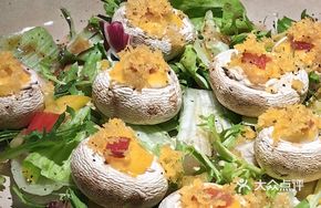 Beef Bacon Mushroom Crepe